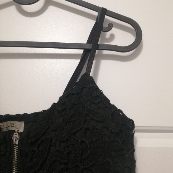 Sexy lacy crop top - Picture 4 of 4